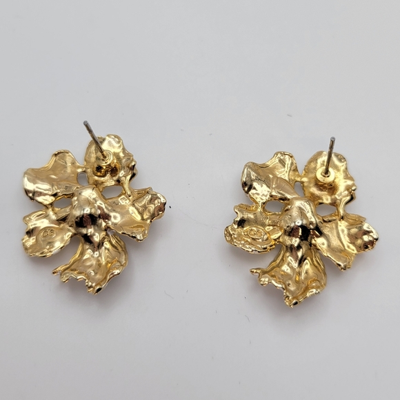 Rhinestone White Flower Goldtone Post Earrings - Picture 3 of 5